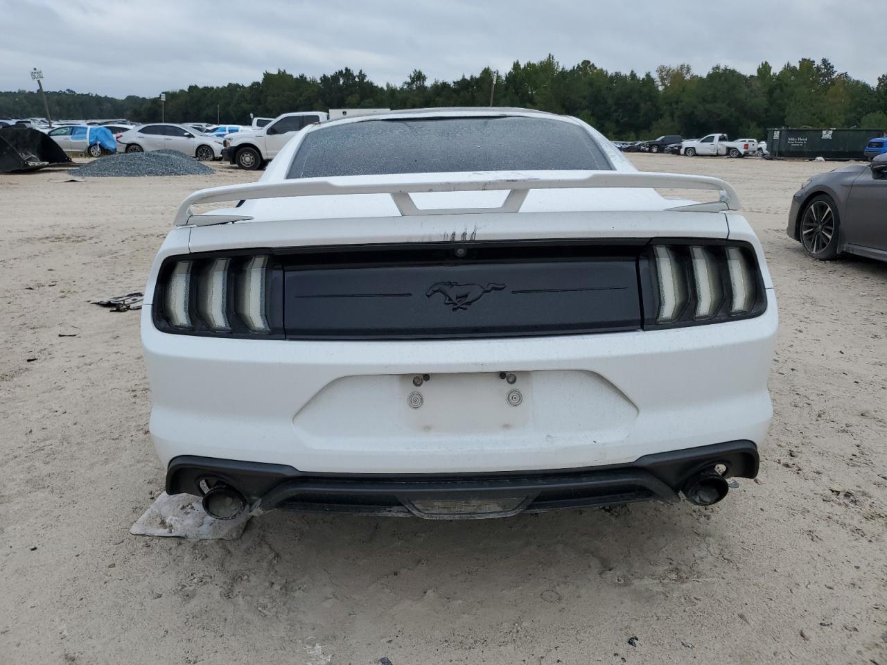 2018 Ford Mustang VIN: 1FA6P8TH3J5107415 Lot: 83883445