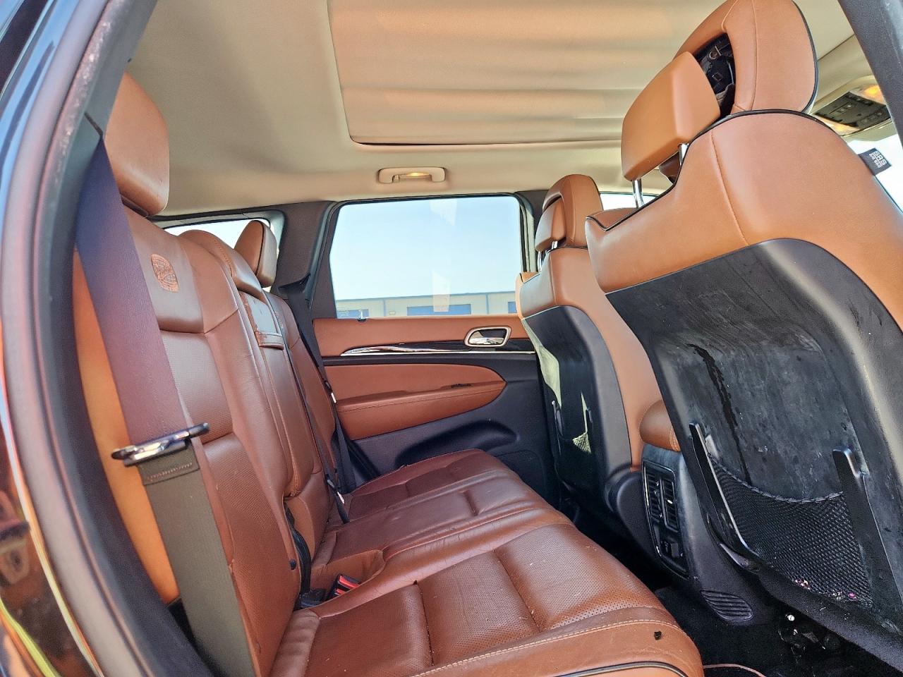 2013 Jeep Grand Cherokee Overland VIN: 1C4RJECG4DC588483 Lot: 84054625