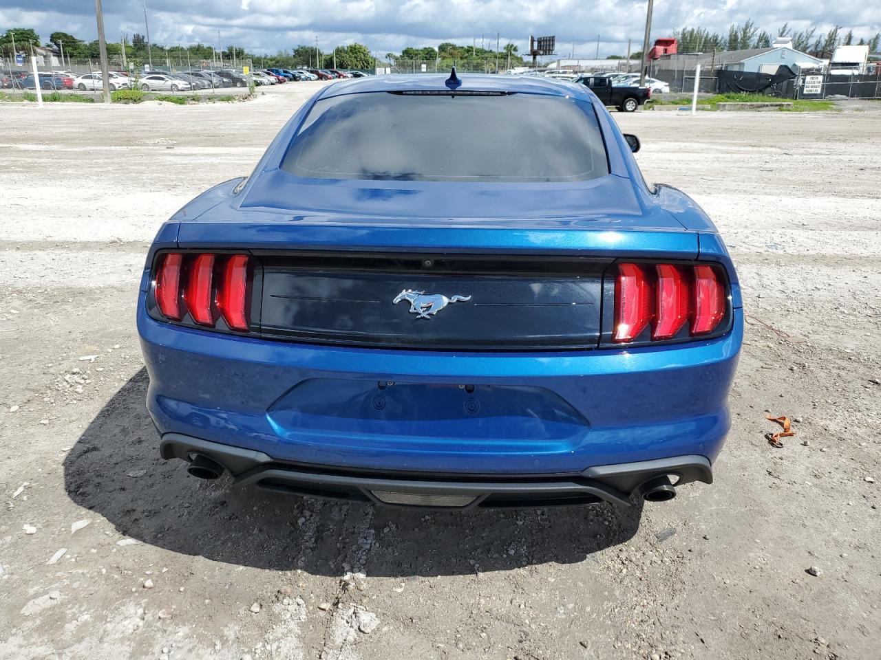 2022 Ford Mustang VIN: 1FA6P8TH1N5121688 Lot: 80081025