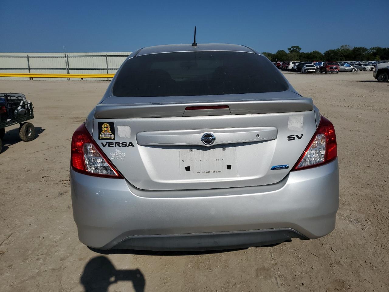 2016 Nissan Versa S VIN: 3N1CN7AP3GL873552 Lot: 71416455