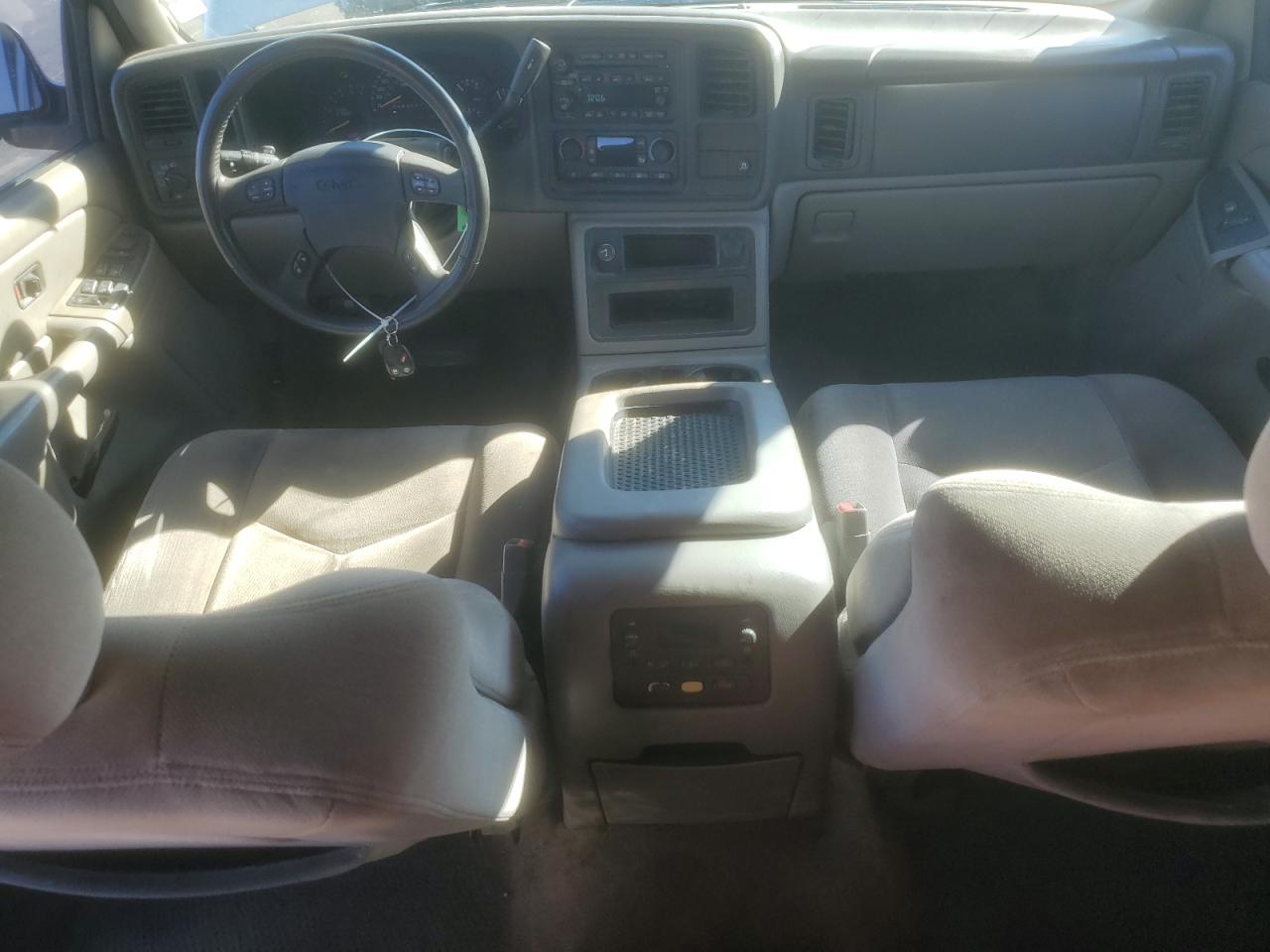 2006 GMC Yukon VIN: 1GKEC13T36J120309 Lot: 81628465