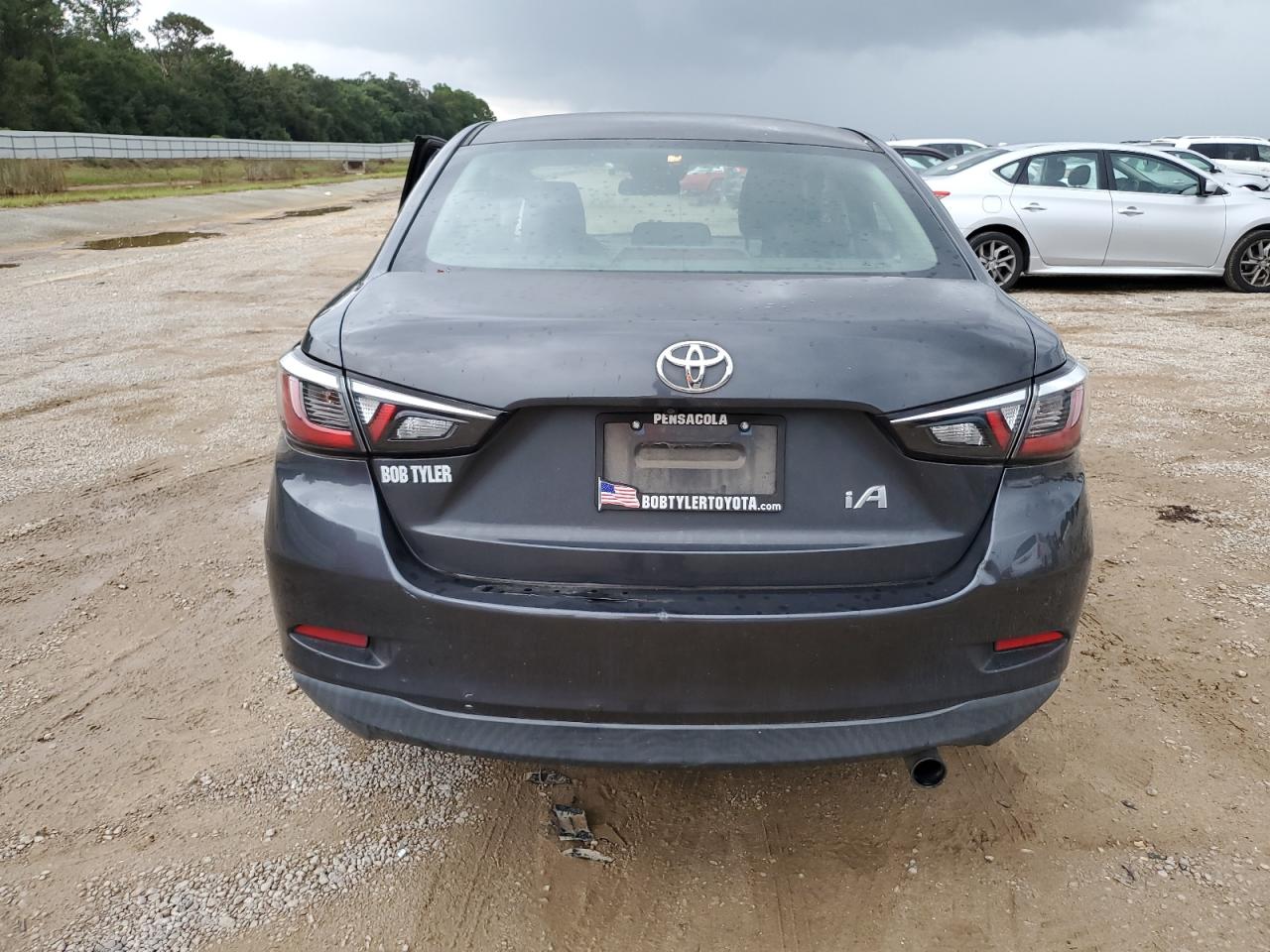 2018 Toyota Yaris Ia VIN: 3MYDLBYV5JY303627 Lot: 81761445