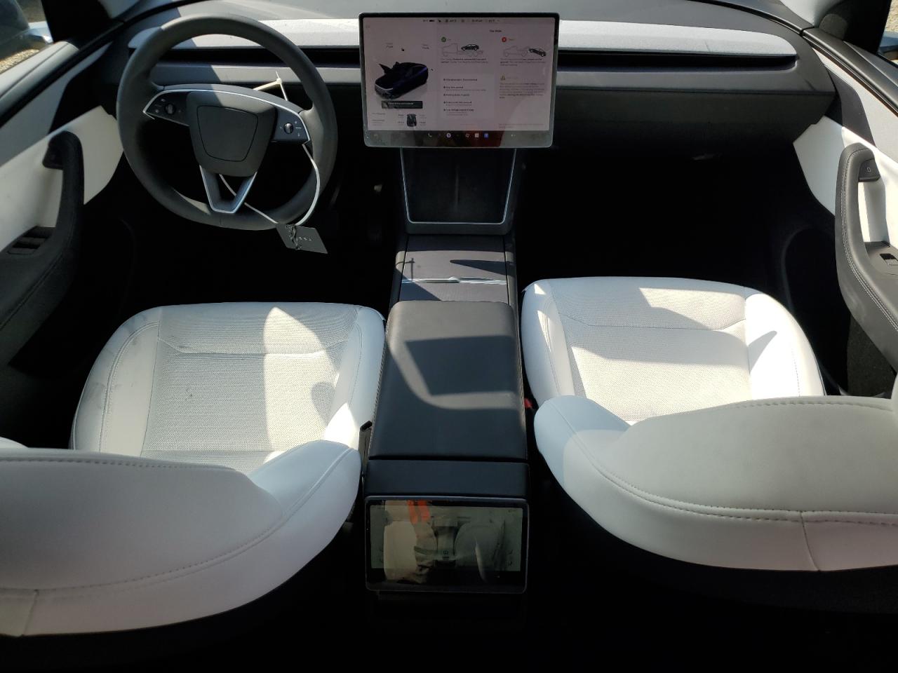 2026 Tesla Model Y VIN: 7SAYGDEEXTF361061 Lot: 71639935