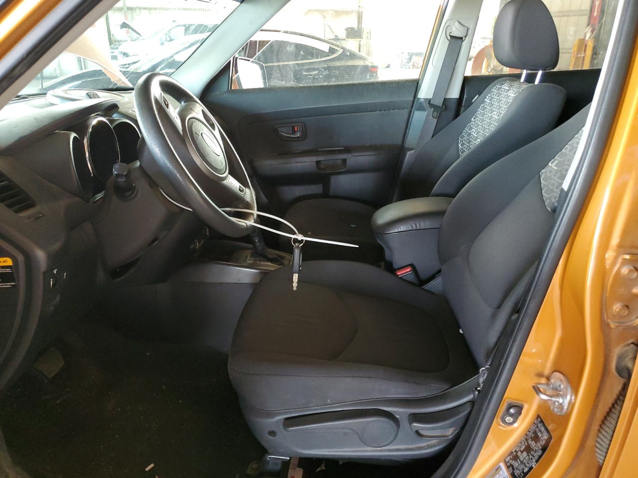 2011 Kia Soul + VIN: KNDJT2A22B7257520 Lot: 80085115