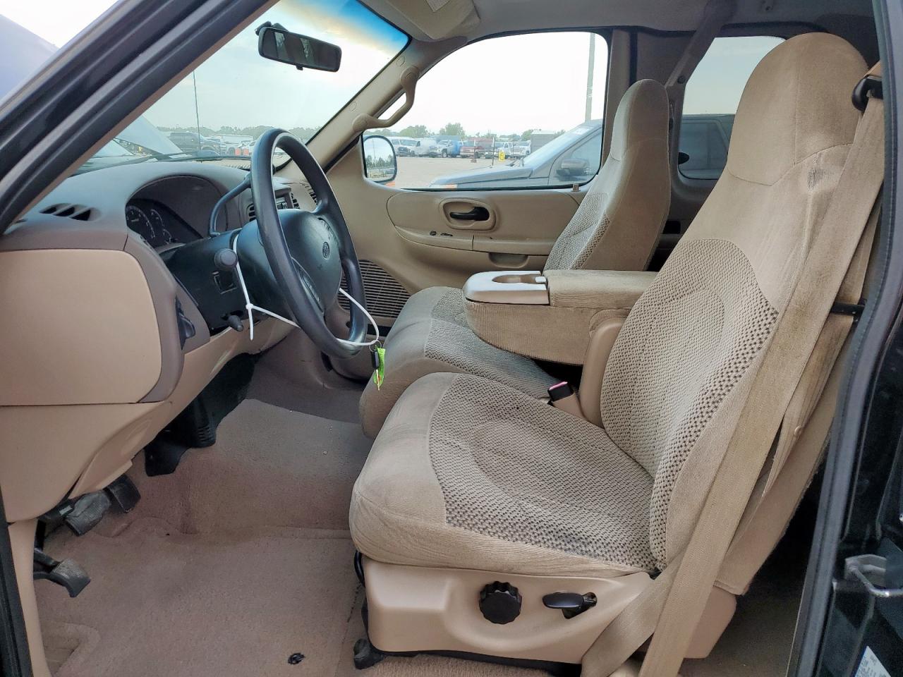 1999 Ford F150 VIN: 1FTRX17W3XNB91574 Lot: 84773145