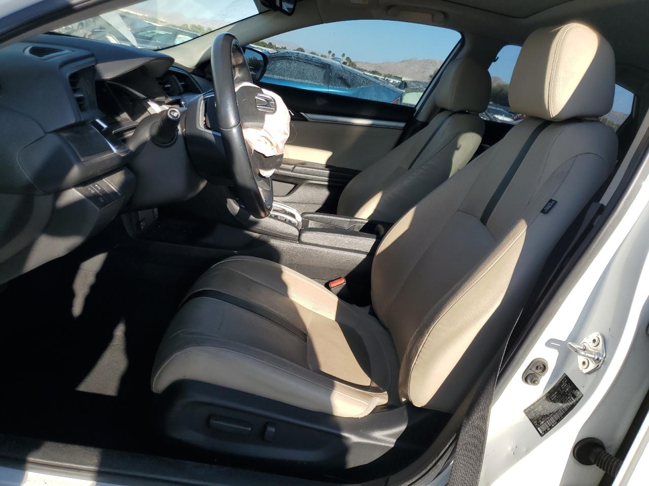 2018 Honda Civic Touring VIN: JHMFC1F94JX037007 Lot: 80880105