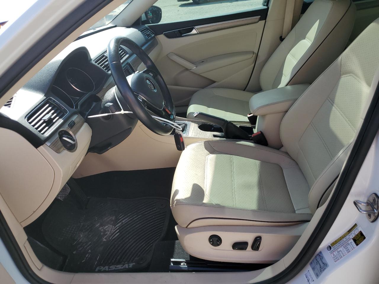 2018 Volkswagen Passat Se VIN: 1VWBA7A35JC046167 Lot: 80161755