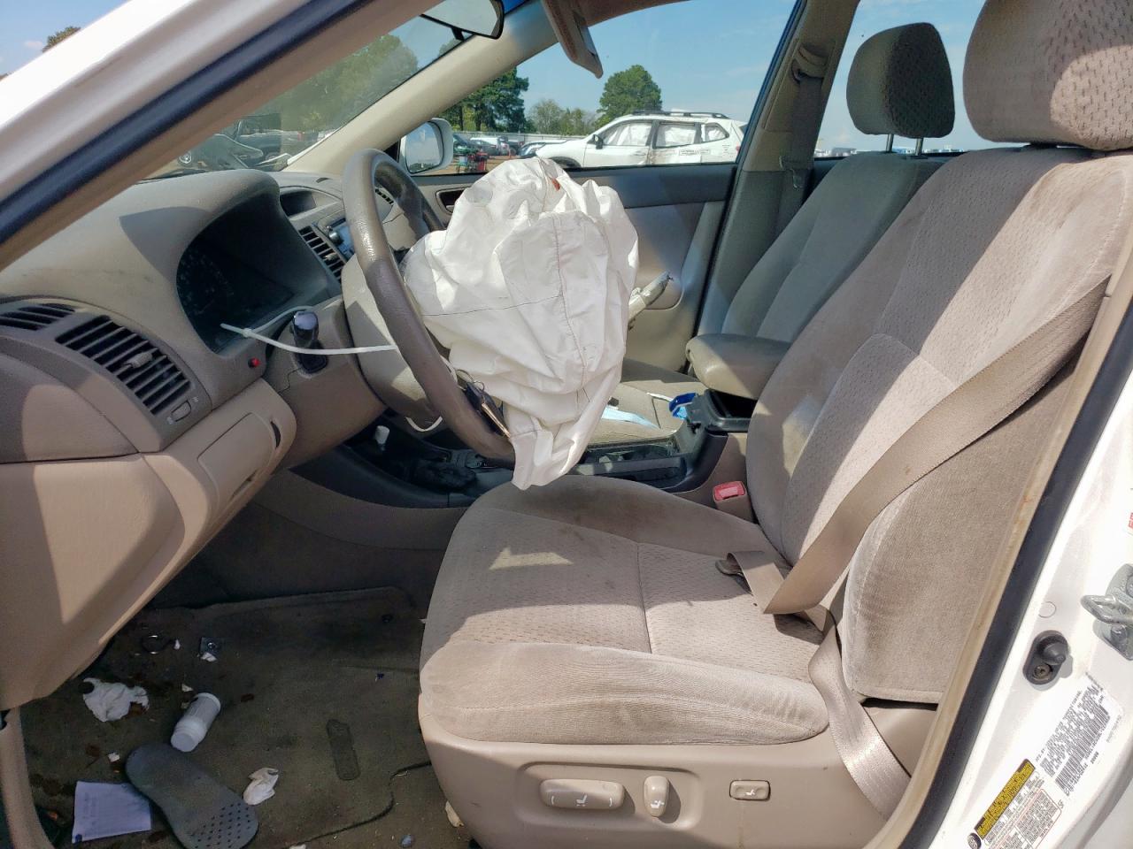 2004 Toyota Camry Le VIN: 4T1BE32K54U276386 Lot: 86698205