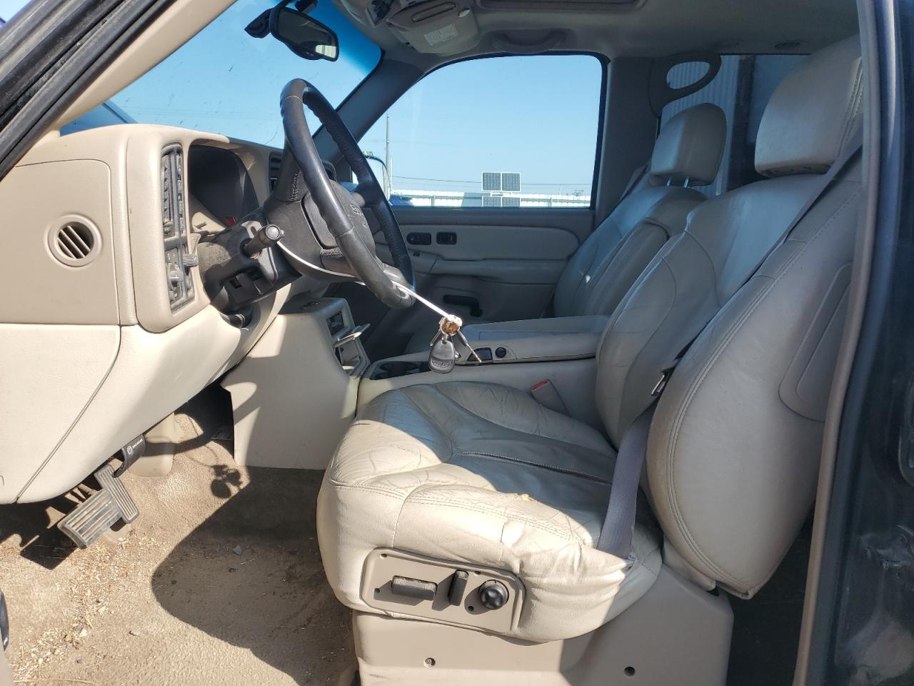 2001 GMC Yukon Xl K1500 VIN: 3GKFK16T41G247549 Lot: 81051355