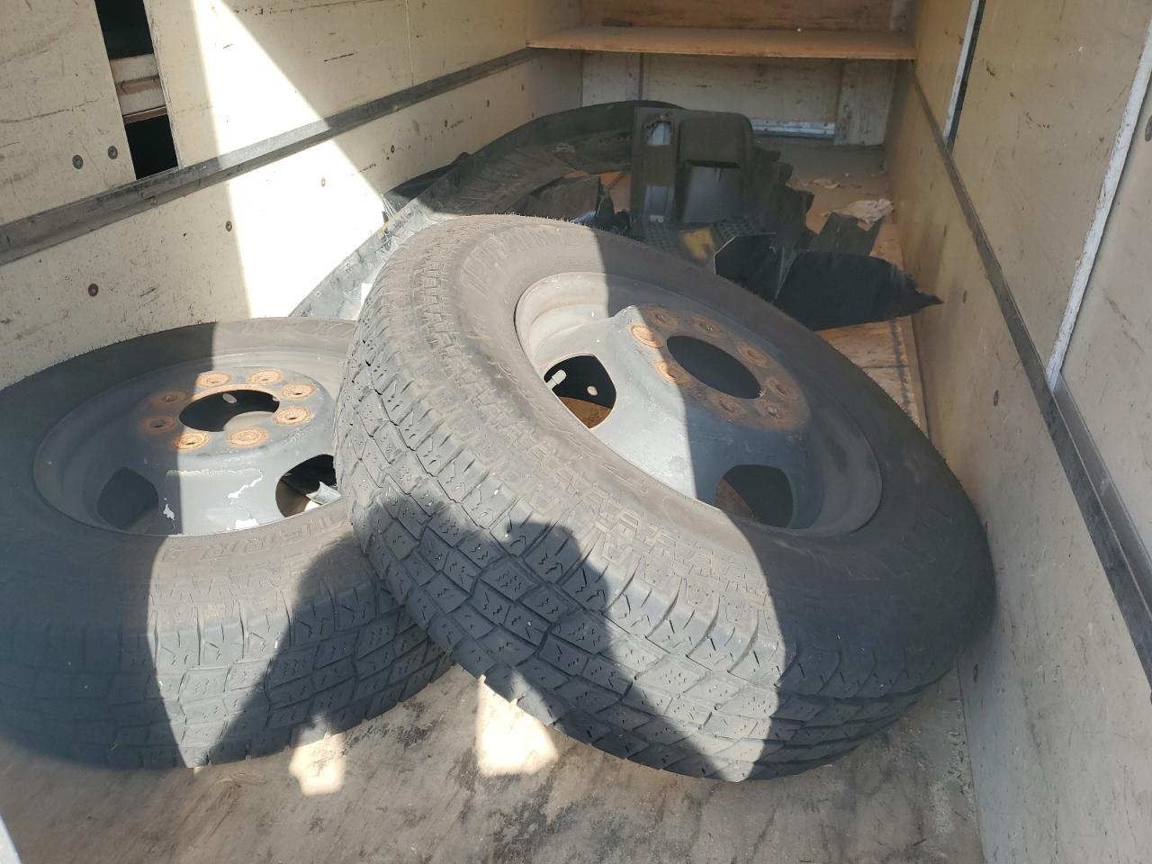 2006 Chevrolet Express G3500 VIN: 1GBJG31U561165830 Lot: 81206405