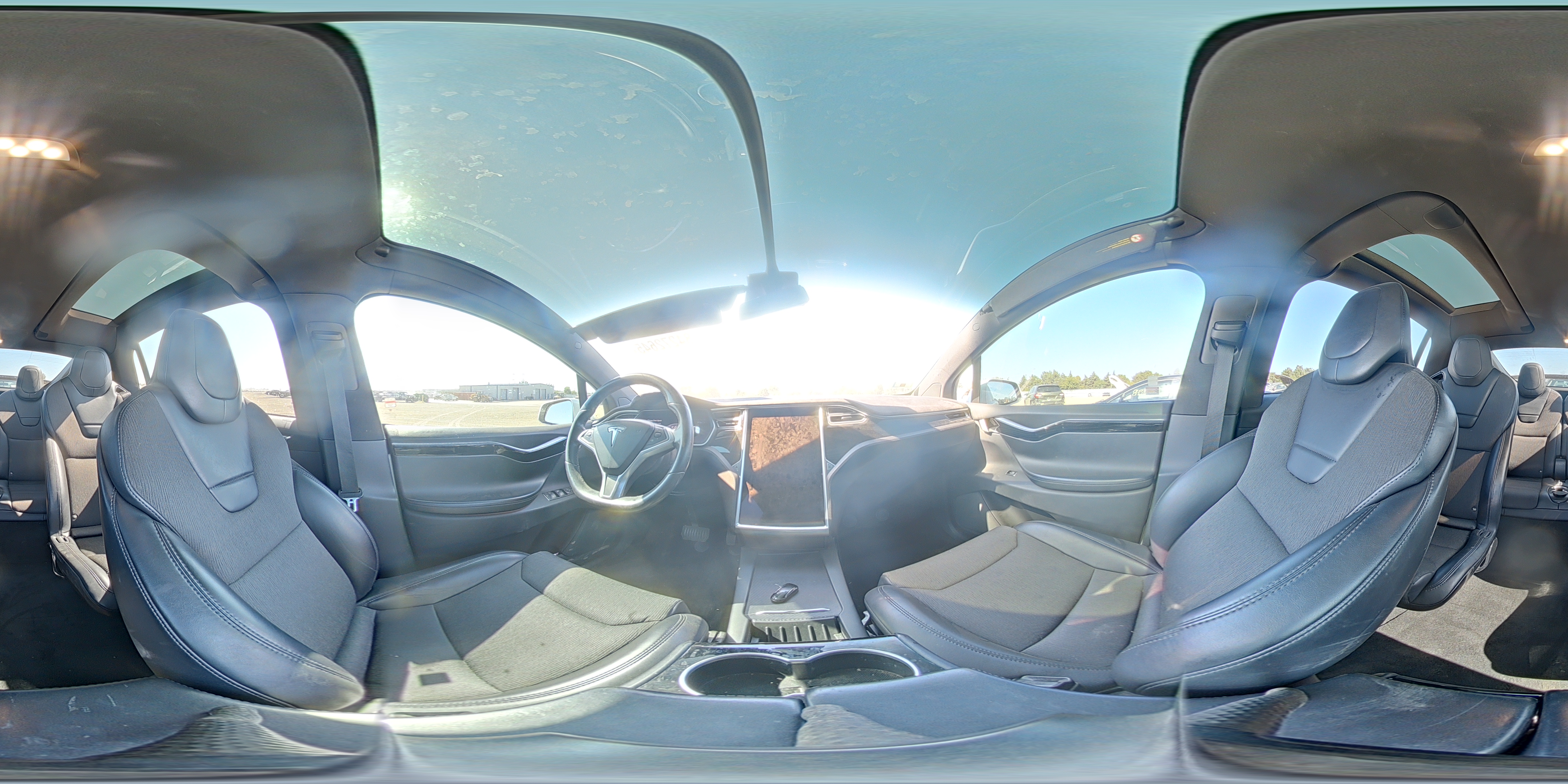 2017 Tesla Model X VIN: 5YJXCBE25HF055455 Lot: 84272645