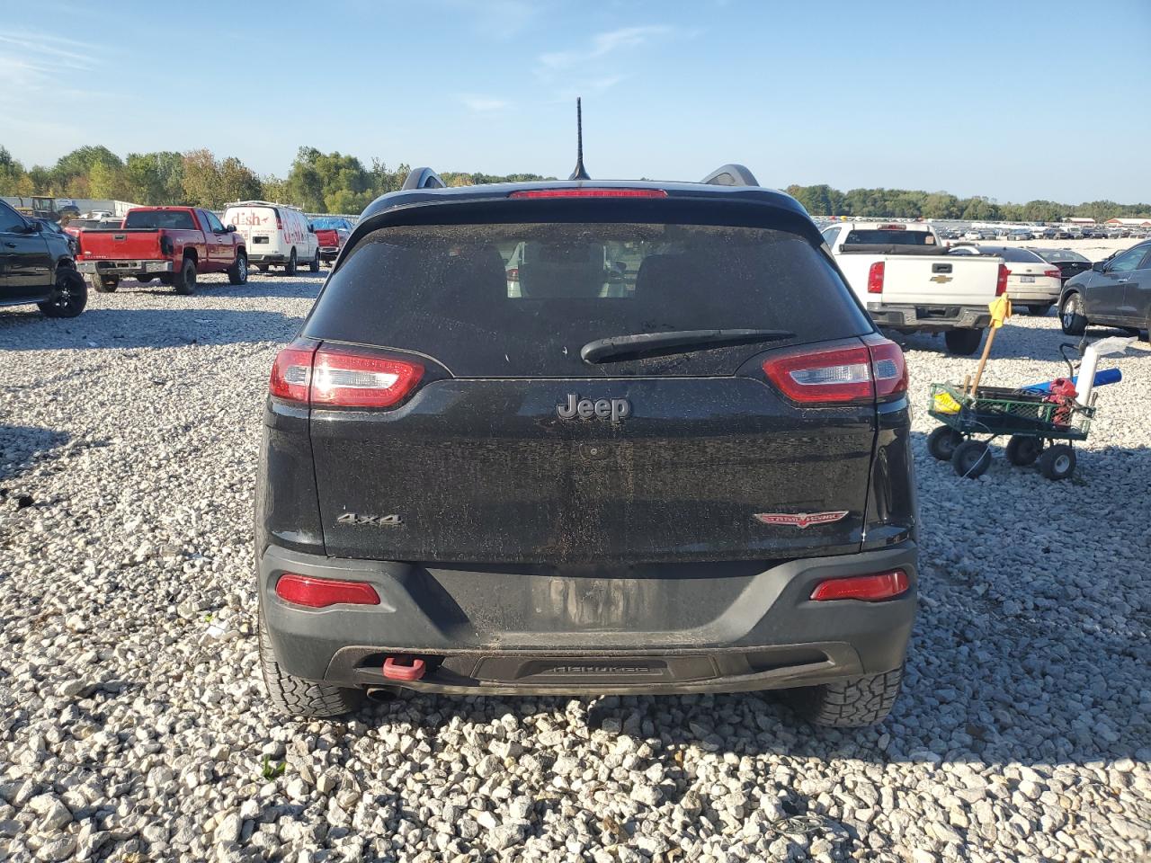 2015 Jeep Cherokee Trailhawk VIN: 1C4PJMBB9FW527753 Lot: 84599875