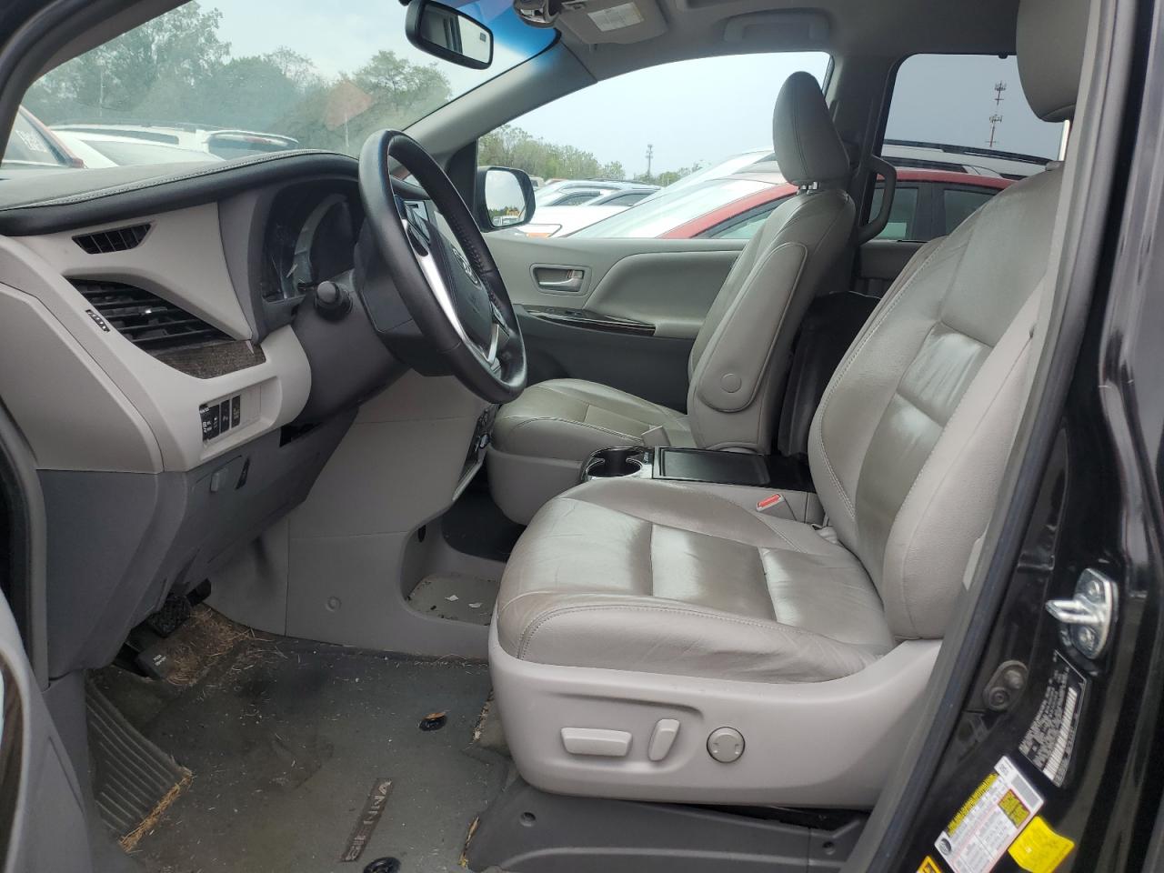 2015 Toyota Sienna Xle VIN: 5TDDK3DC0FS112580 Lot: 81331865