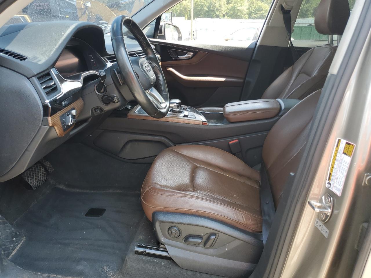 2017 Audi Q7 Prestige VIN: WA1VAAF73HD022067 Lot: 81181875