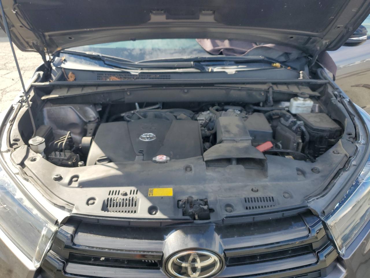 2019 Toyota Highlander Se VIN: 5TDJZRFH3KS992873 Lot: 81756165