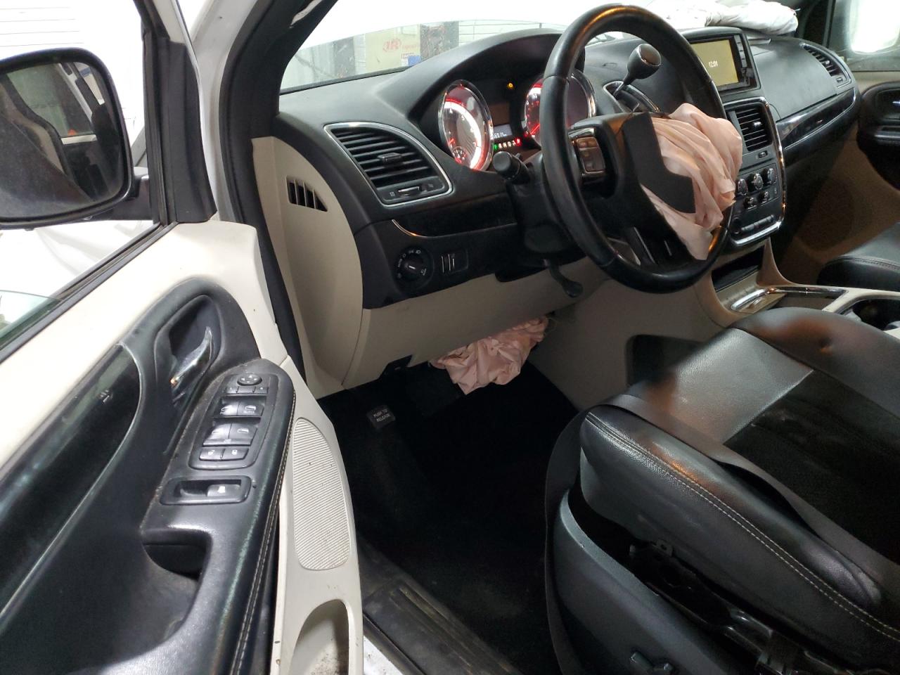 2017 Dodge Grand Caravan Sxt VIN: 2C4RDGCG1HR827584 Lot: 71980025