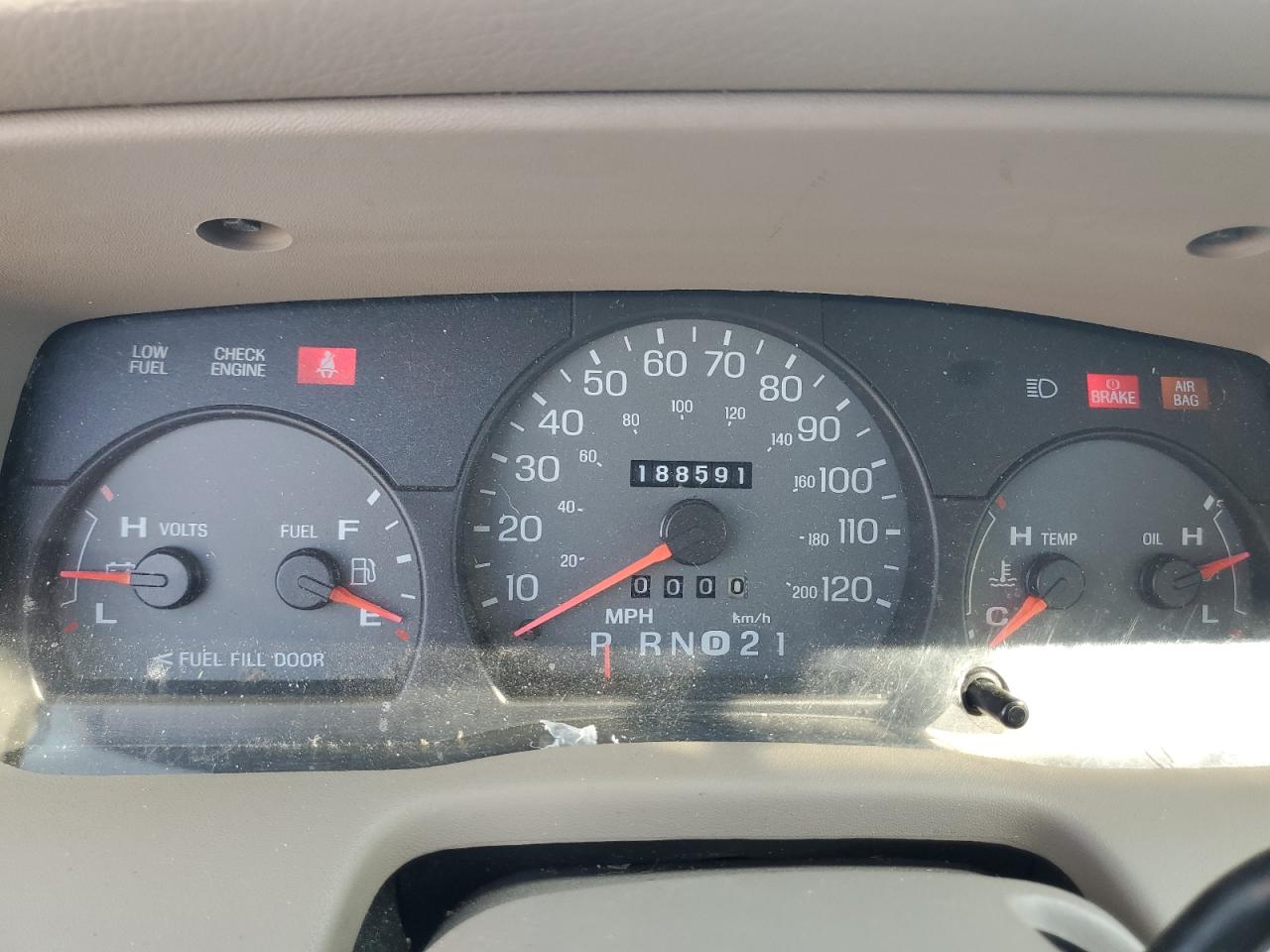 2004 Mercury Grand Marquis Gs VIN: 2MEFM74W04X678727 Lot: 80362655