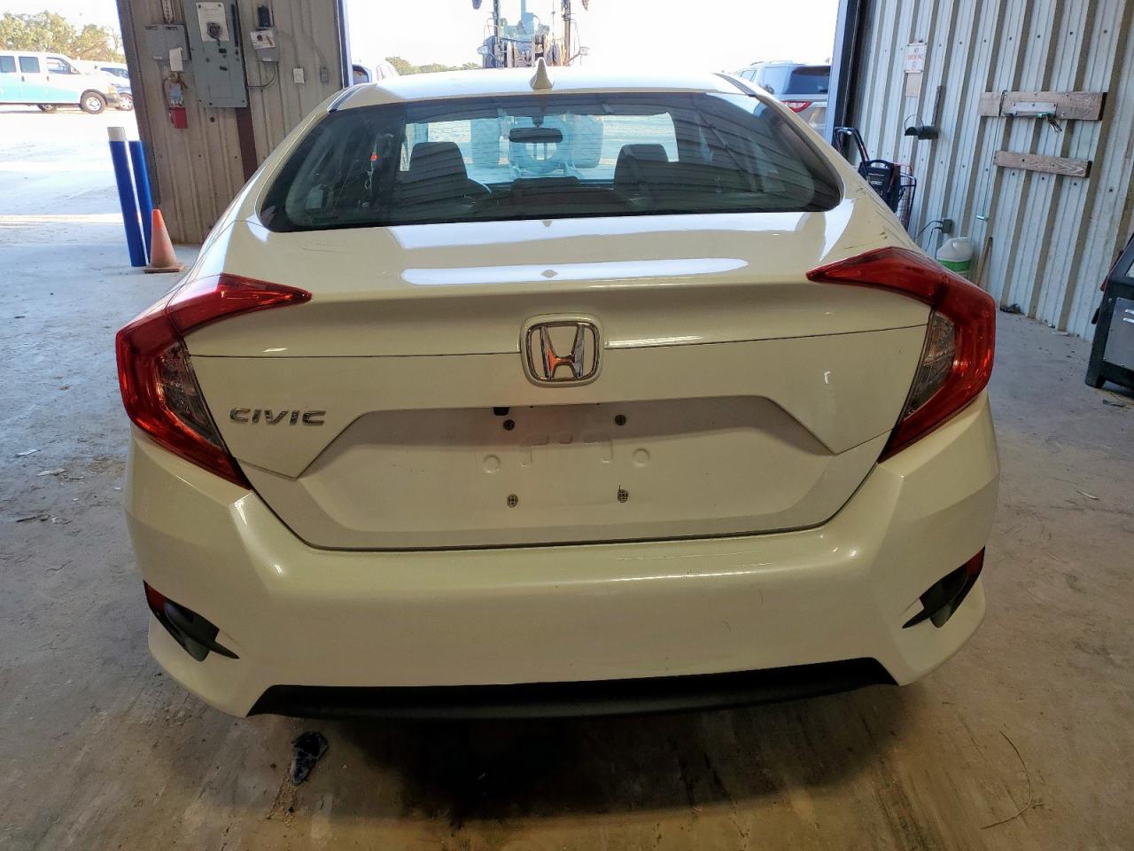 2018 Honda Civic Ex VIN: 2HGFC2F76JH532062 Lot: 71975925