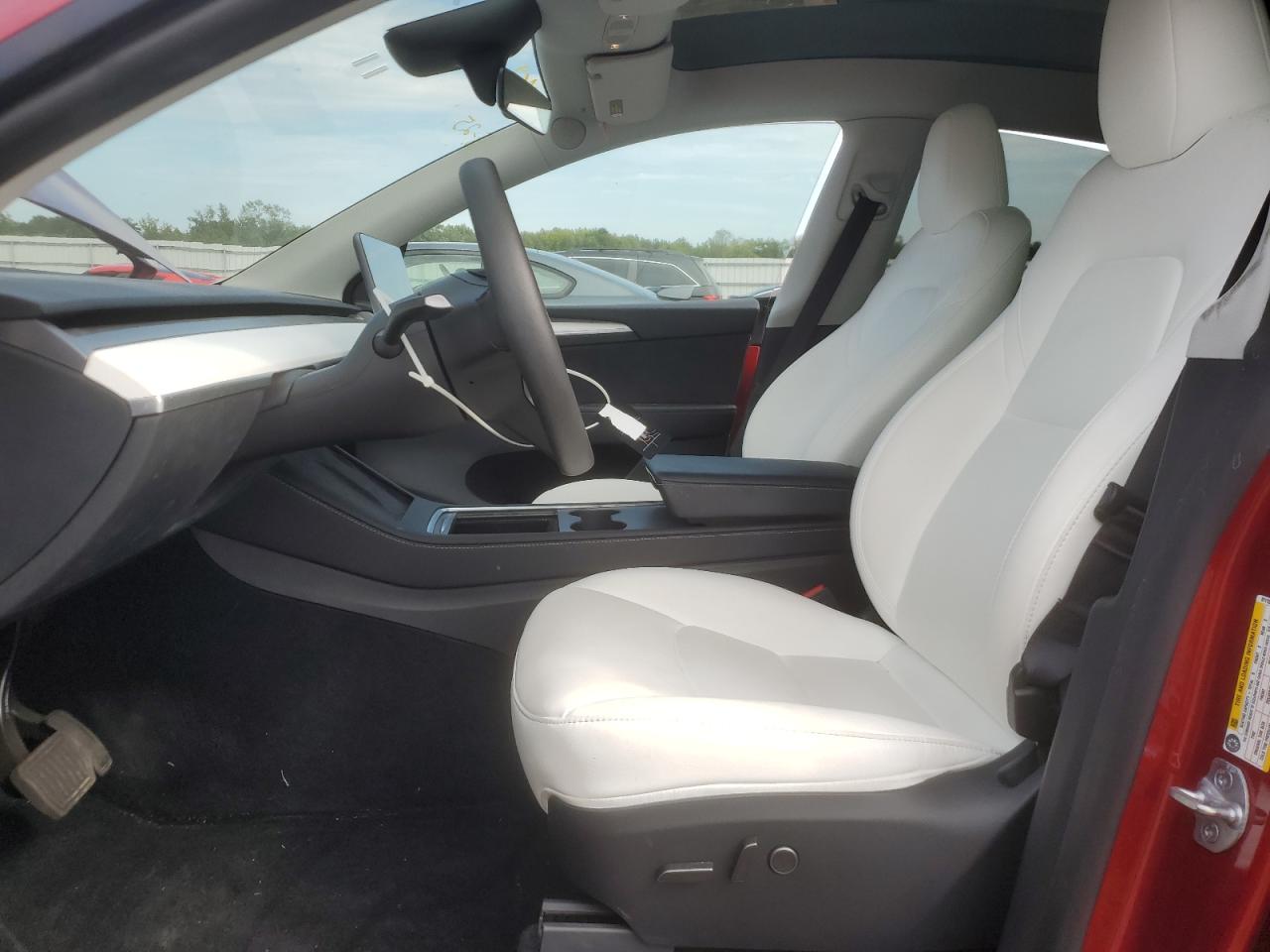 2024 Tesla Model Y VIN: 7SAYGDED9RF011159 Lot: 80731295