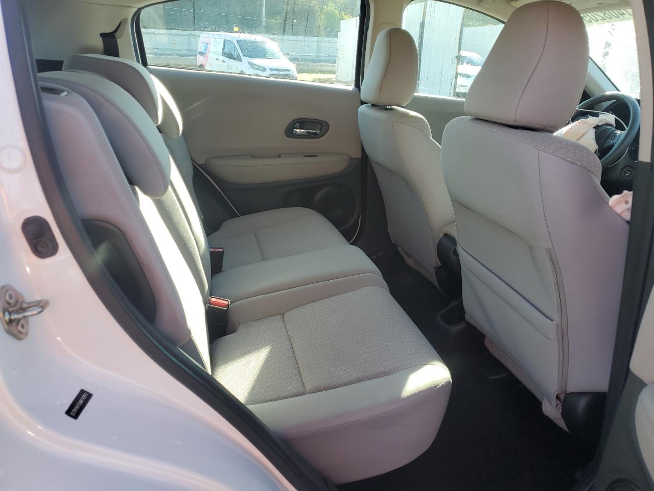 2016 Honda Hr-V Lx VIN: 3CZRU5H32GM742912 Lot: 81408205