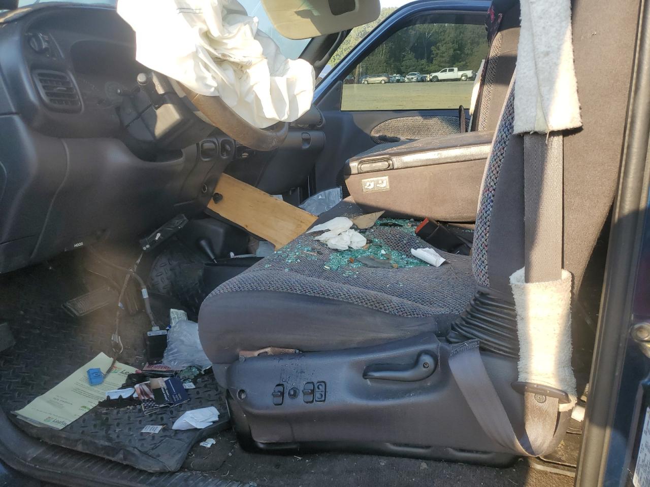 2002 Dodge Ram 2500 VIN: 3B7KF23662M266397 Lot: 81113485