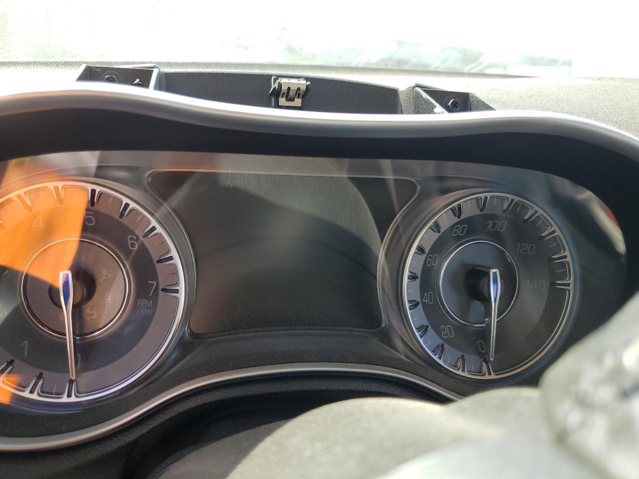 2020 Chrysler 300 Touring VIN: 2C3CCAAG2LH239205 Lot: 71868415