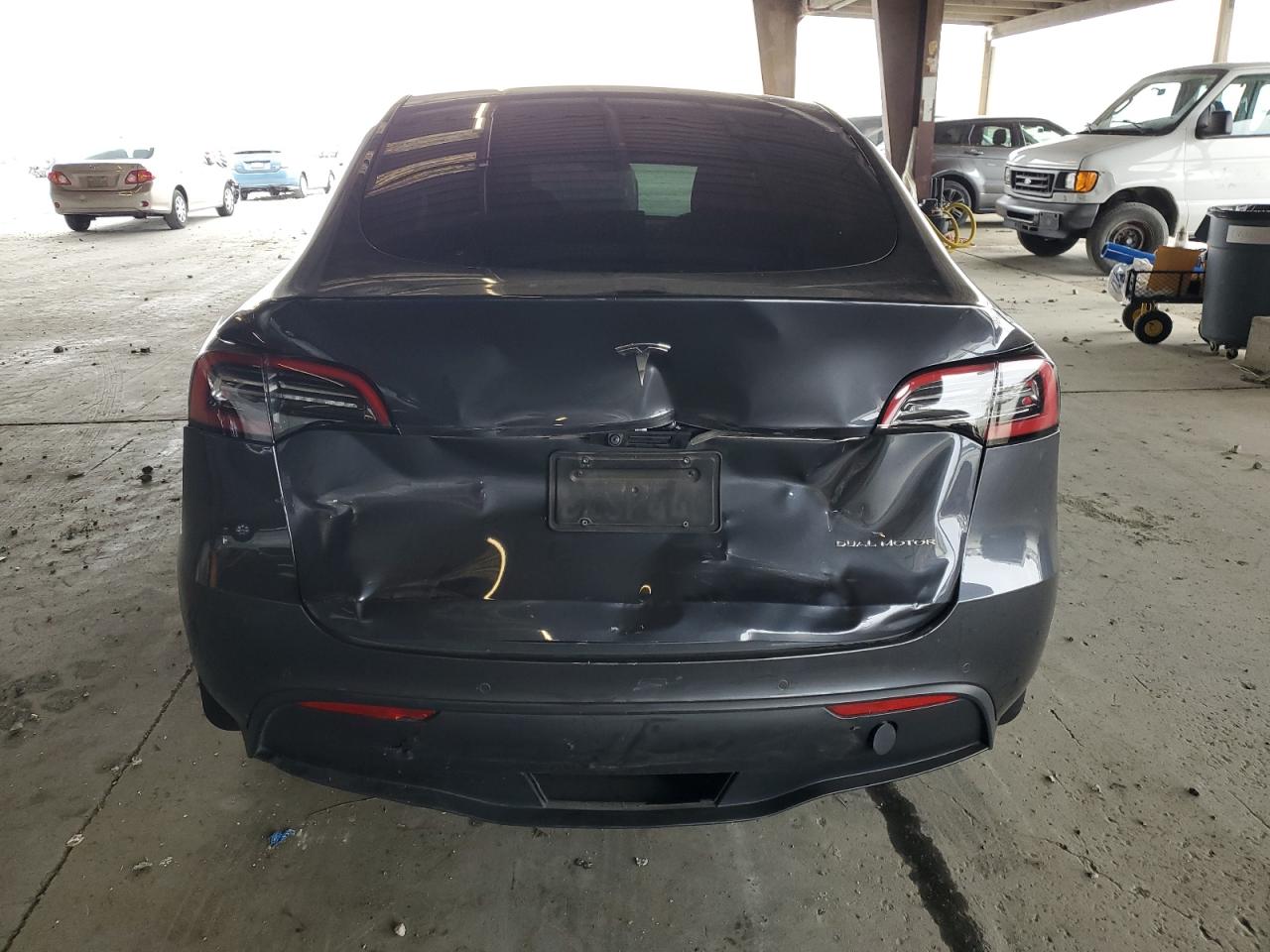 2022 Tesla Model Y VIN: 7SAYGDEE4NF358207 Lot: 71614495