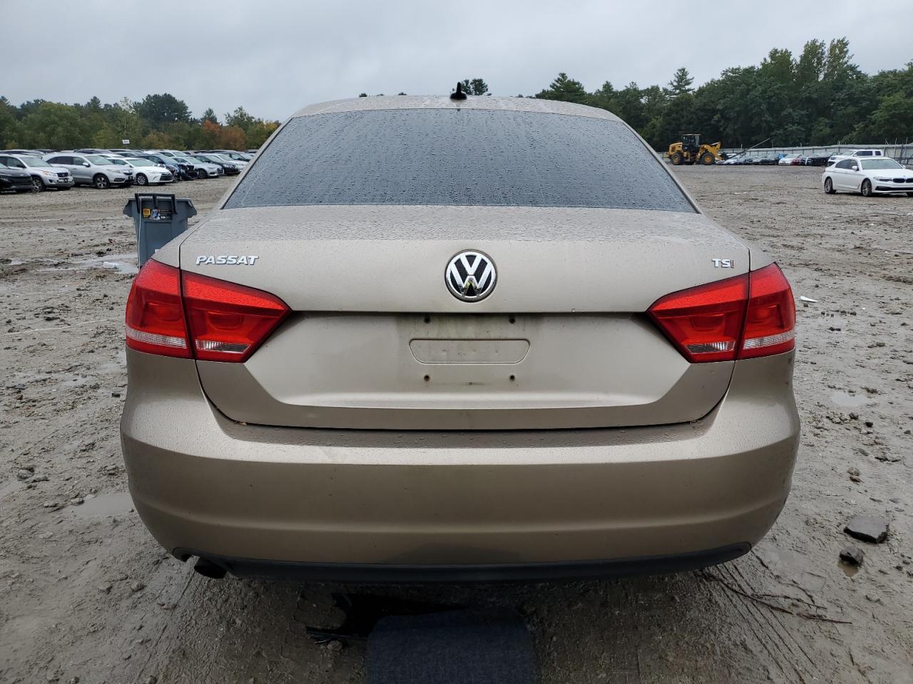 2015 Volkswagen Passat S VIN: 1VWAT7A39FC064944 Lot: 83930525