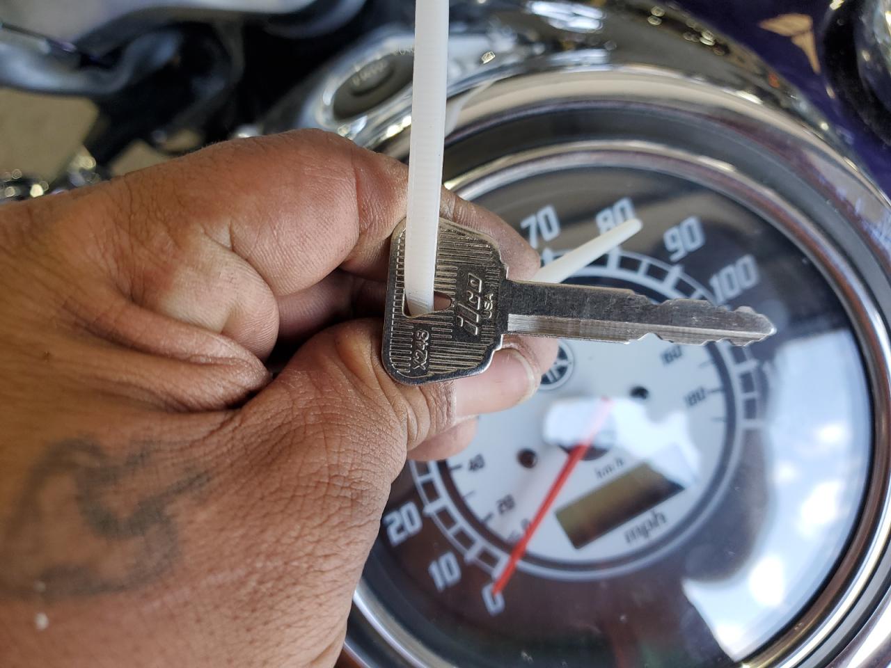 2004 Yamaha Xvs1100 A VIN: JYAVP11E84A060377 Lot: 71063595