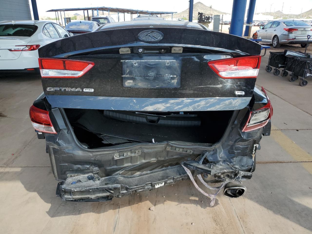 2017 Kia Optima Lx VIN: 5XXGT4L35HG144947 Lot: 81842095