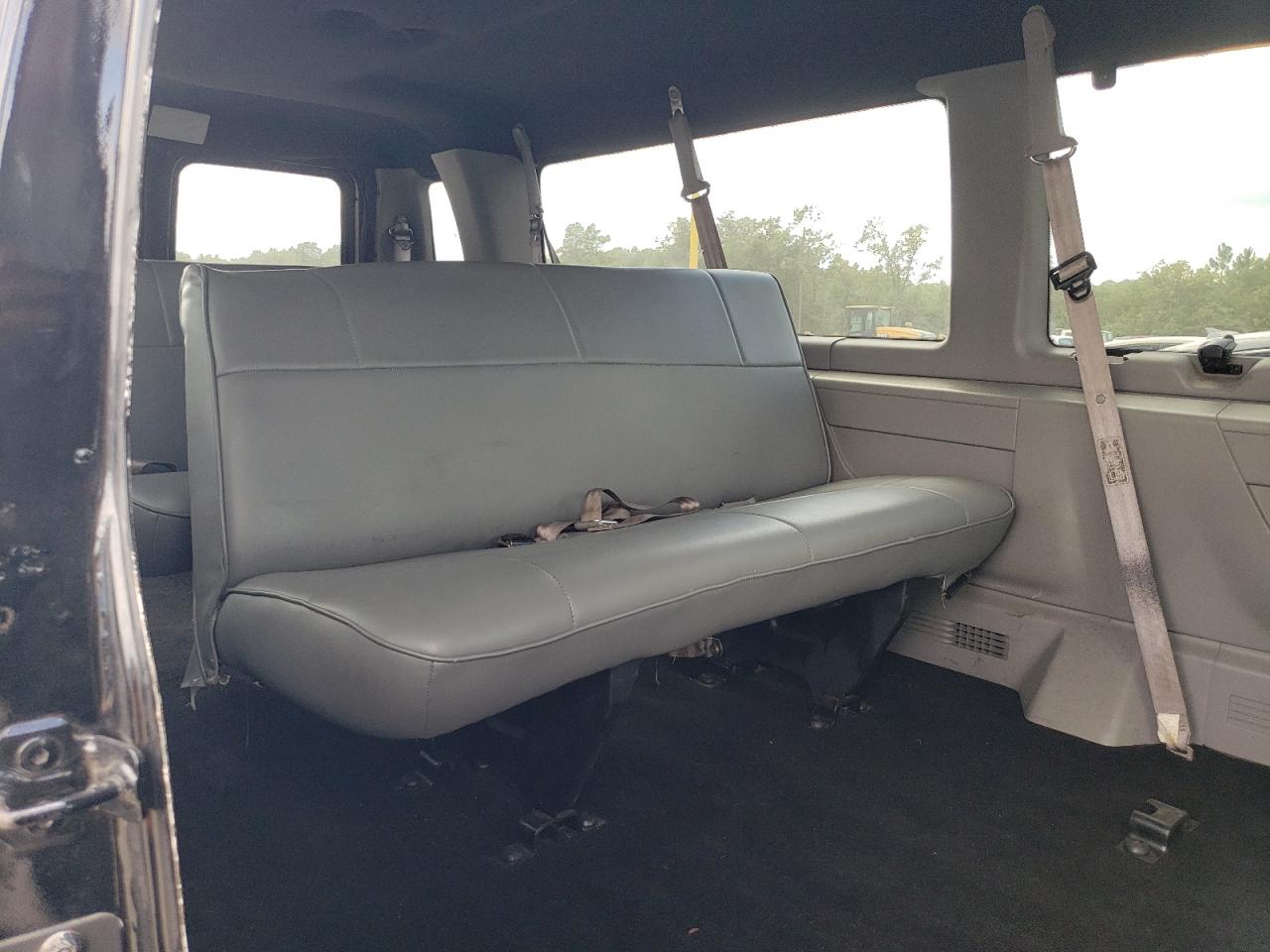 1999 Ford Econoline E350 Super Duty Wagon VIN: 1FBSS31L9XHC09122 Lot: 80714855