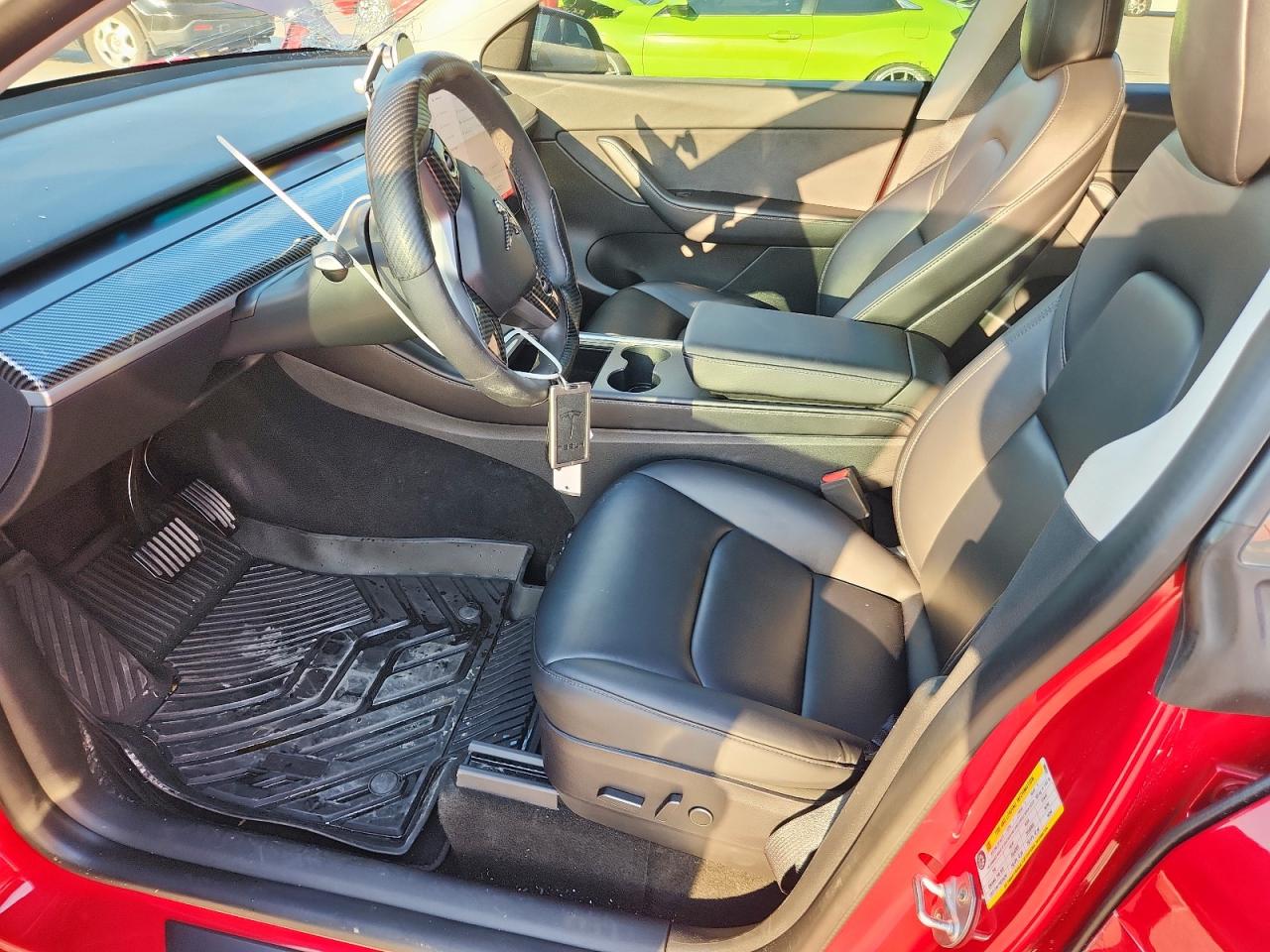 2022 Tesla Model Y VIN: 7SAYGAEE8NF390561 Lot: 84815145