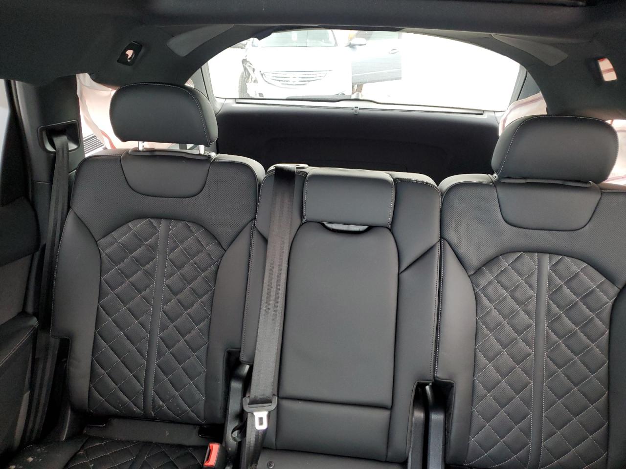 2025 Audi Sq7 Premium Plus VIN: WA1AWBF70SD002775 Lot: 81770595