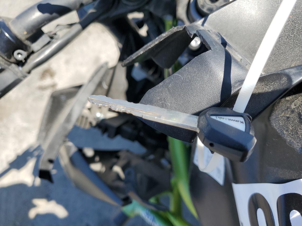 2019 Kawasaki Zr900 VIN: JKAZR2B13KA029840 Lot: 80618105