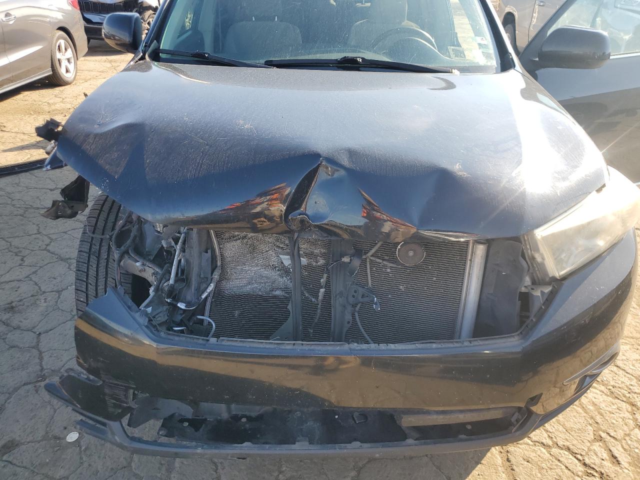 2011 Toyota Highlander Base VIN: 5TDBK3EH9BS053122 Lot: 71004835