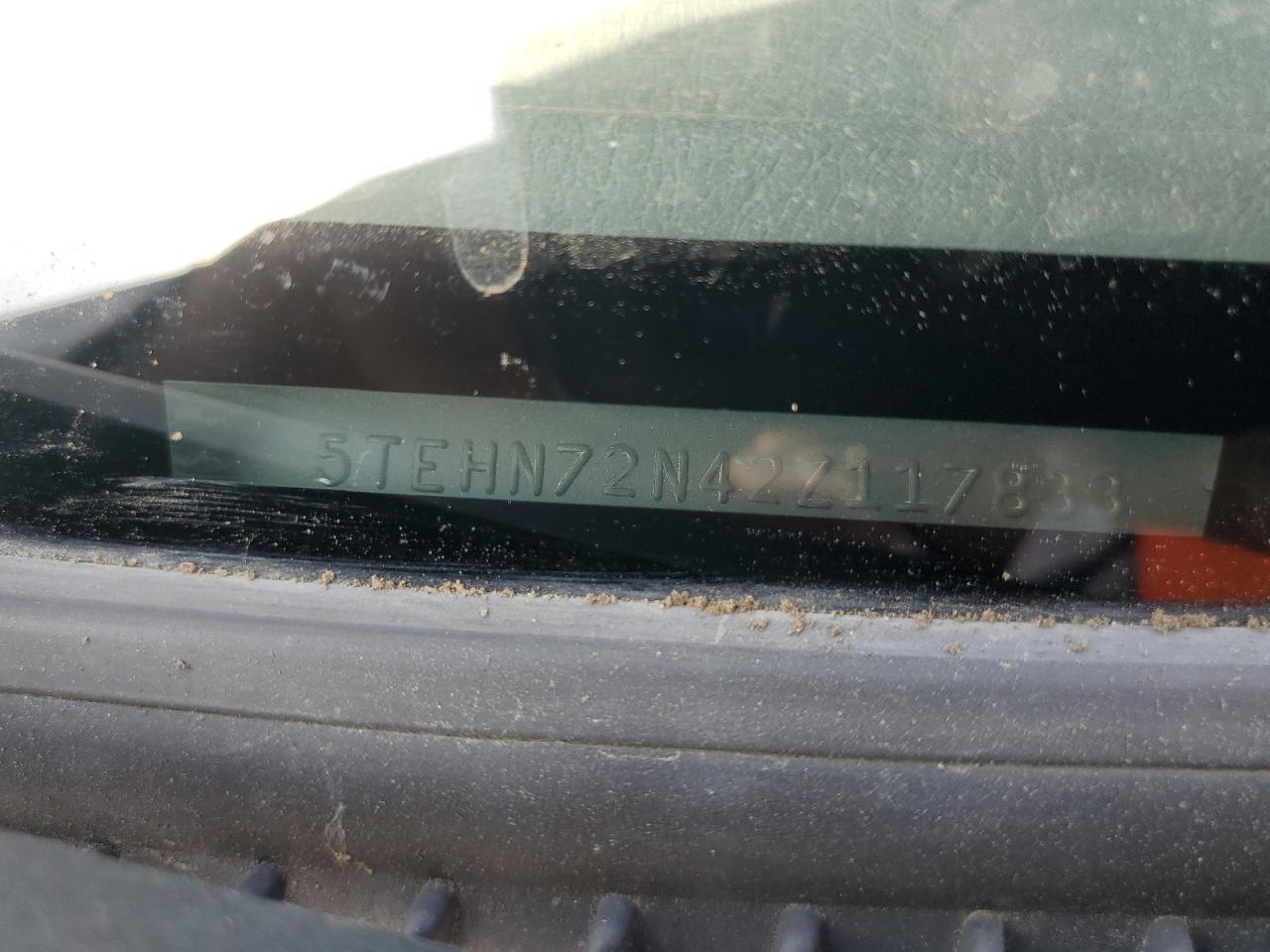 2002 Toyota Tacoma Double Cab VIN: 5TEHN72N42Z117833 Lot: 81821865