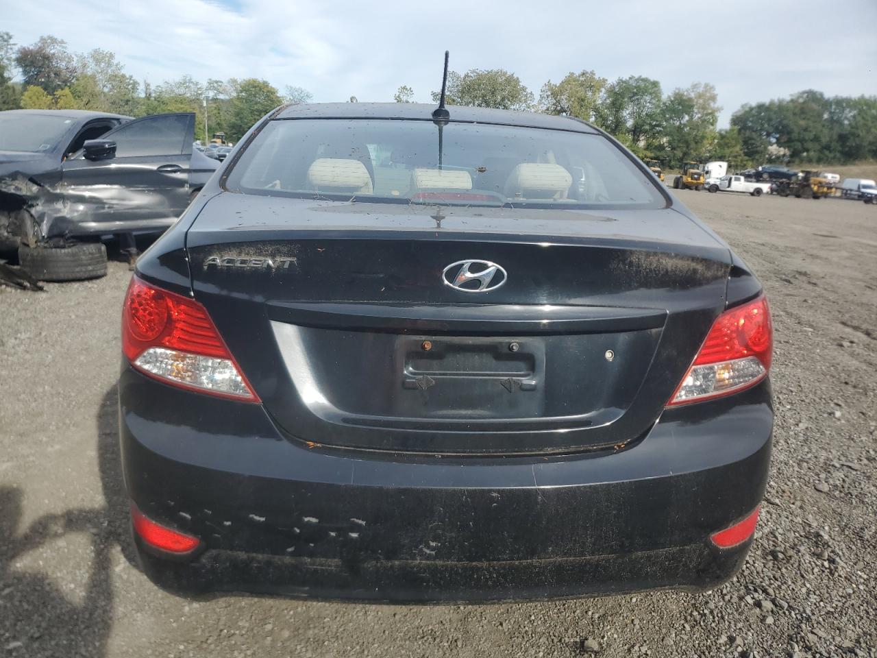 2013 Hyundai Accent Gls VIN: KMHCU4AE8DU293028 Lot: 84708175