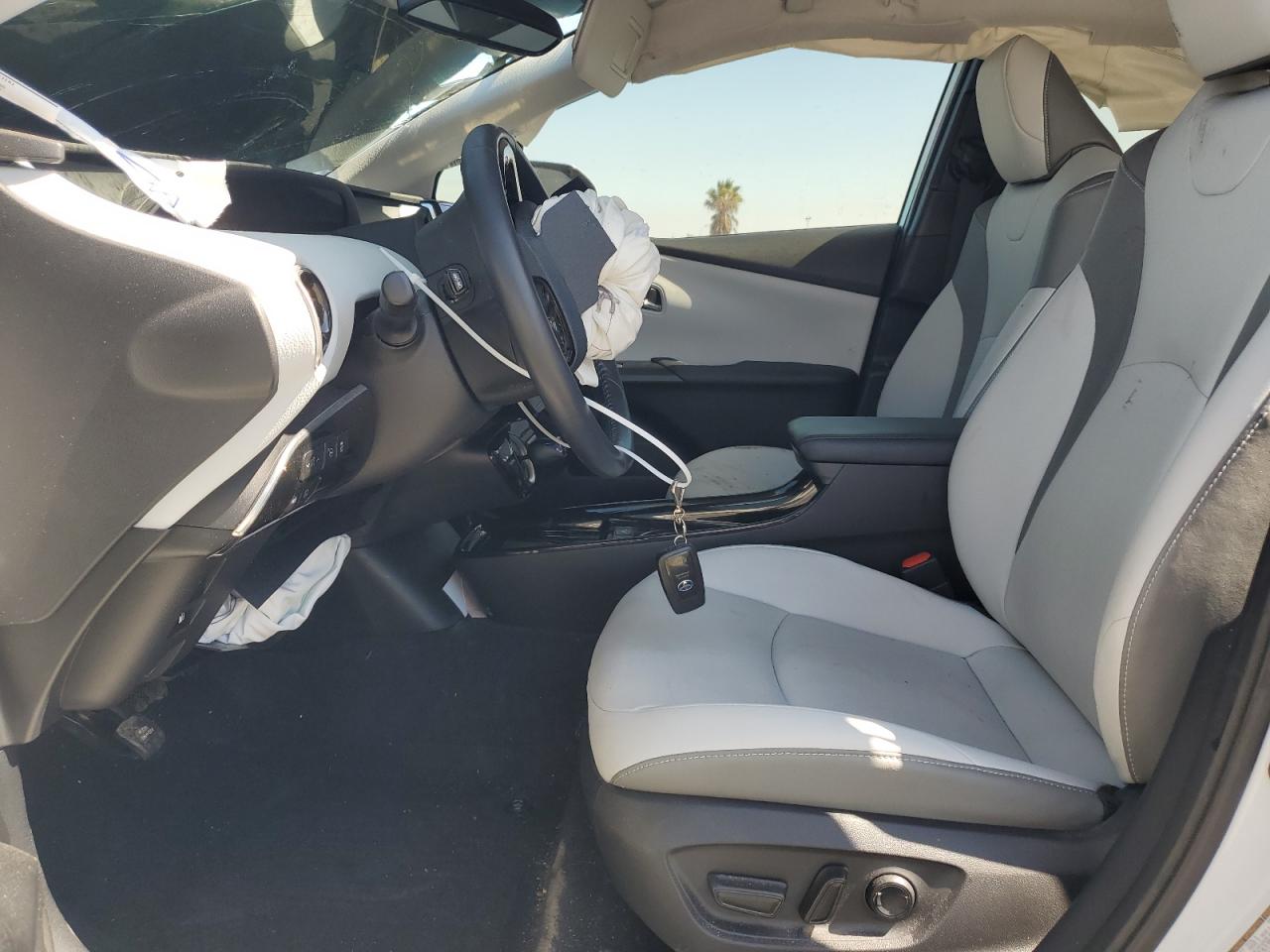 2022 Toyota Prius Prime Le VIN: JTDKAMFP9N3204173 Lot: 81602525