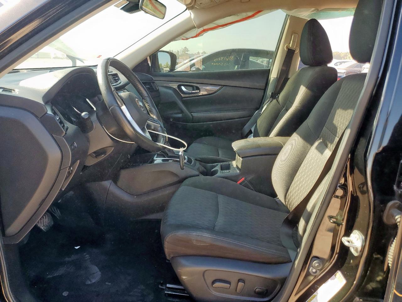 2019 Nissan Rogue S VIN: JN8AT2MV7KW388779 Lot: 81643185