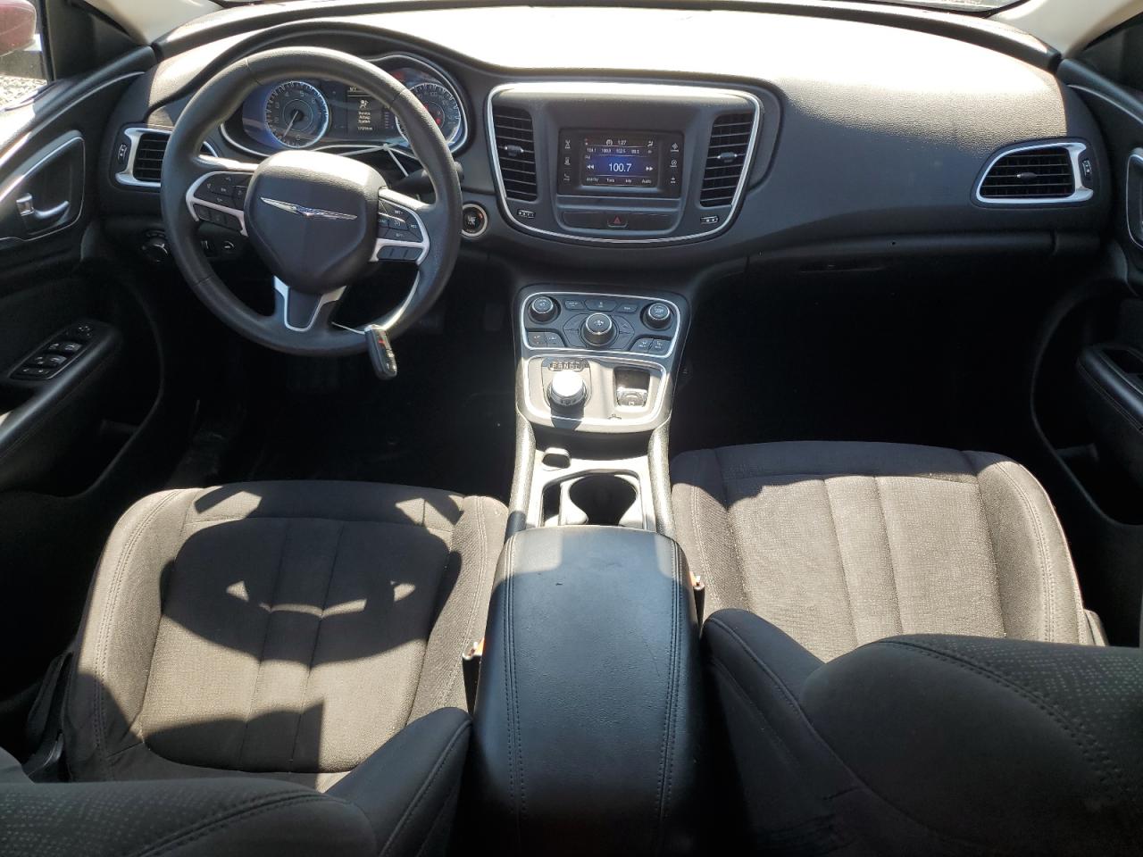 2015 Chrysler 200 Limited VIN: 1C3CCCAB1FN555674 Lot: 80073785