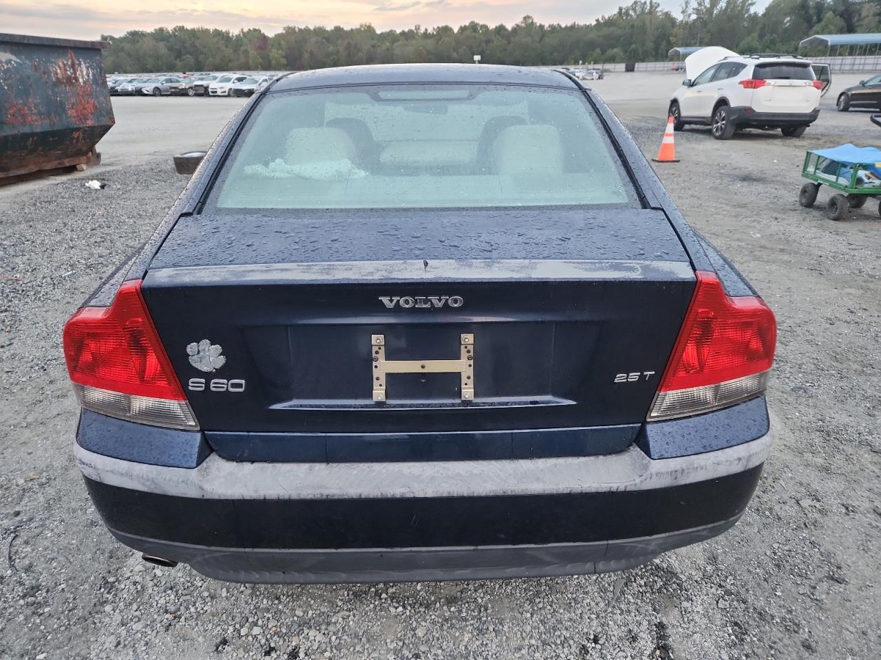 2004 Volvo S60 2.5T VIN: YV1RS59V042375033 Lot: 84001405