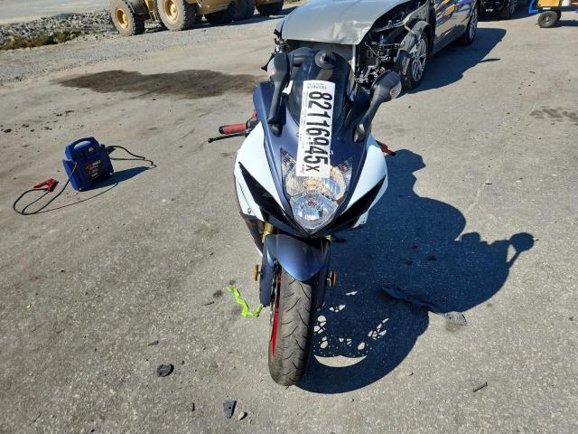 2025 SUZUKI GSX-R750