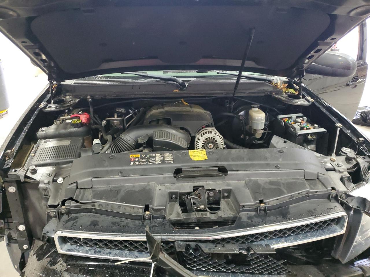 2014 Chevrolet Suburban K1500 Lt VIN: 1GNSKJE79ER136698 Lot: 81097775