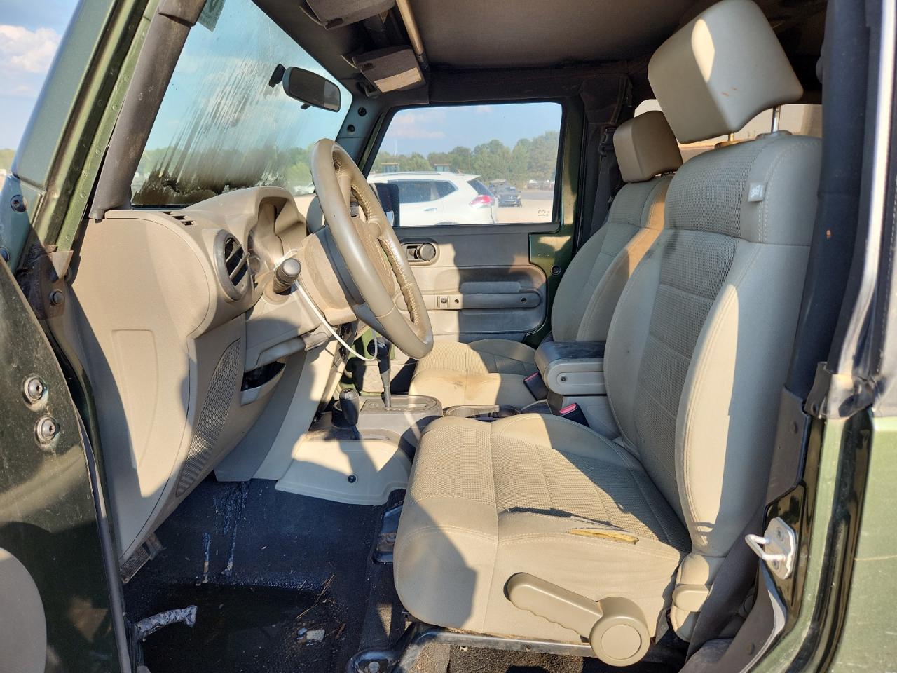 2007 Jeep Wrangler Sahara VIN: 1J4FA54167L186282 Lot: 81098995