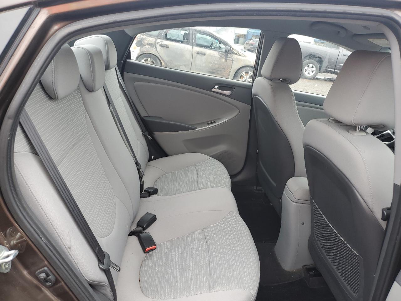 2015 Hyundai Accent Gls VIN: KMHCT4AE9FU802243 Lot: 82166725