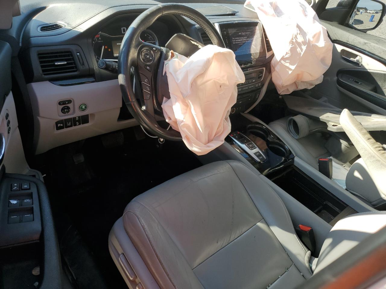 2017 Honda Pilot Touring VIN: 5FNYF5H98HB027672 Lot: 80729085