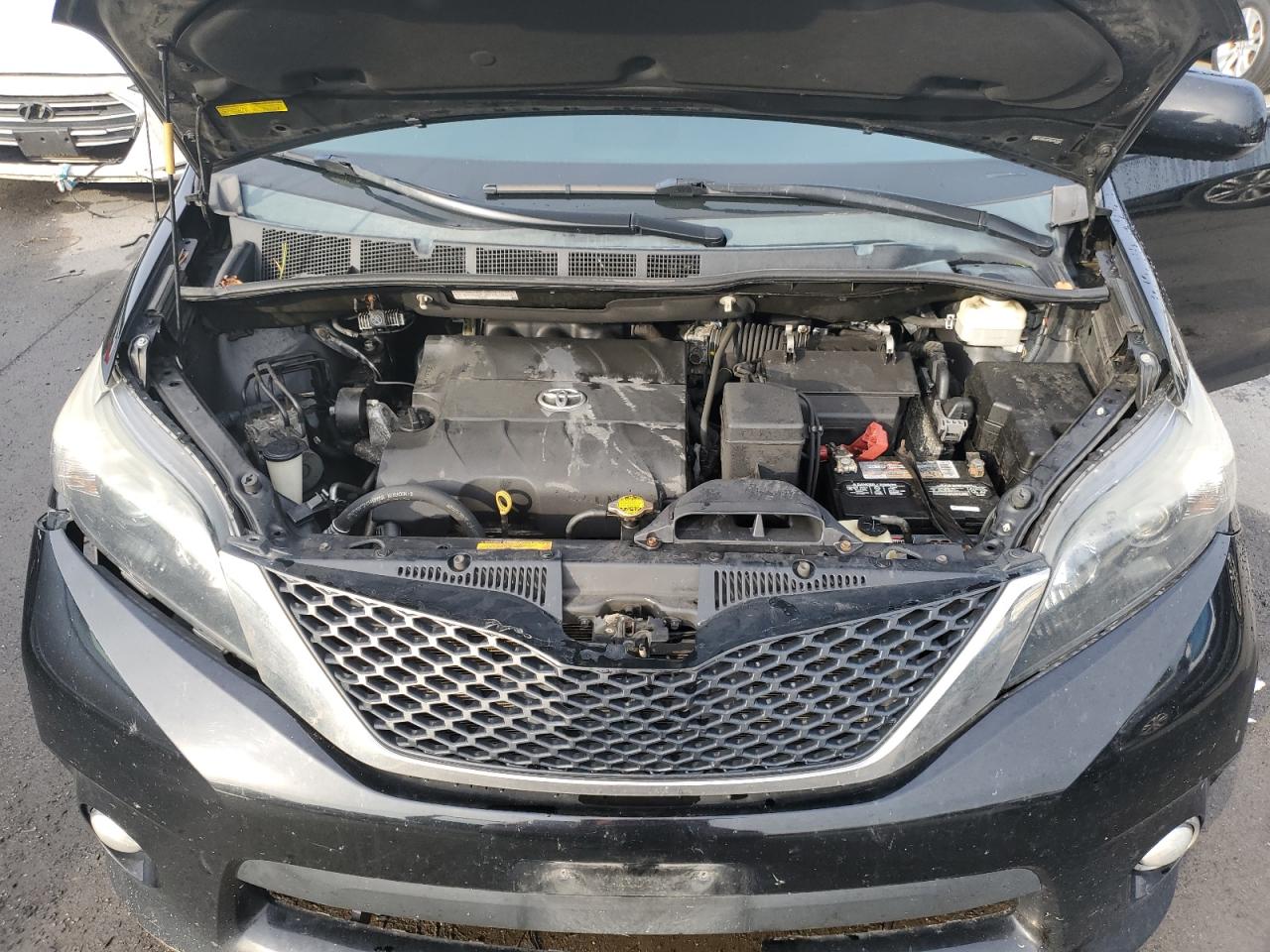 2013 Toyota Sienna Sport VIN: 5TDXK3DC9DS327563 Lot: 82045955