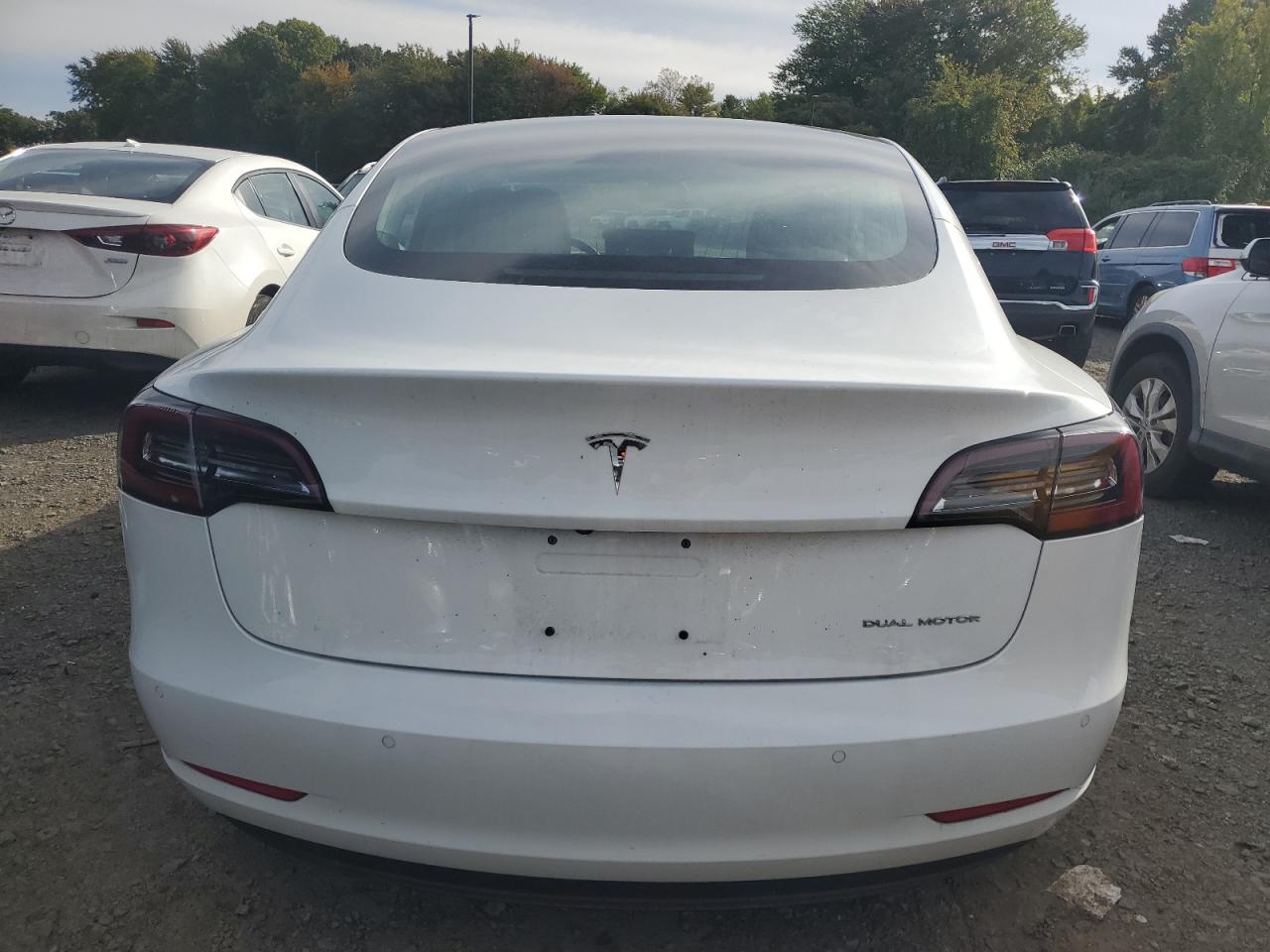 2018 Tesla Model 3 VIN: 5YJ3E1EB7JF122016 Lot: 83822555