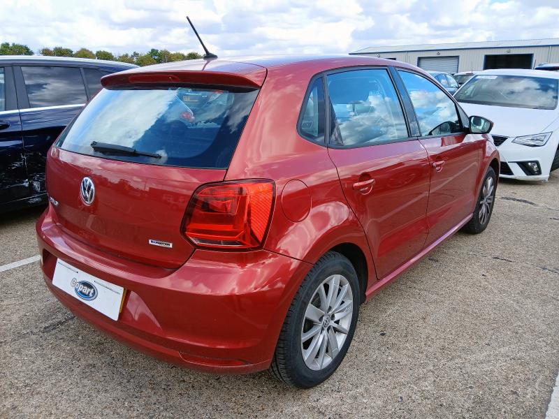 2015 VOLKSWAGEN POLO SE 