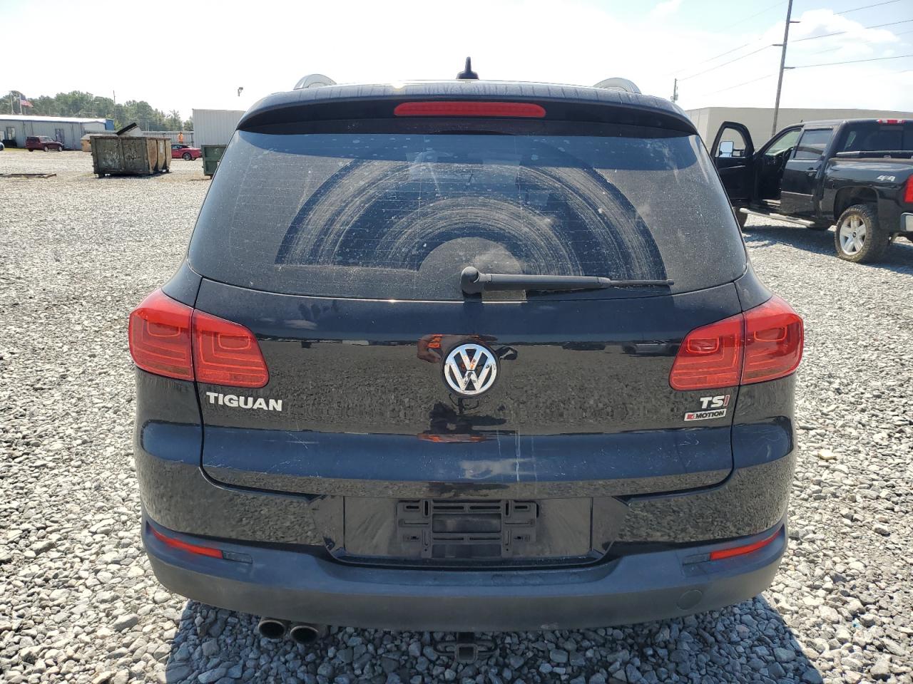2017 Volkswagen Tiguan S VIN: WVGBV7AX5HK024210 Lot: 80999615